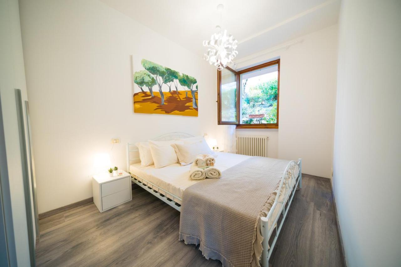 Ulivi Beth'S House Apartment Brenzone sul Garda Bagian luar foto